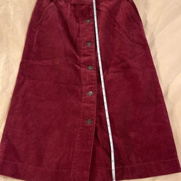 Burgundi Curduroi Skirt - Picture 4 of 4